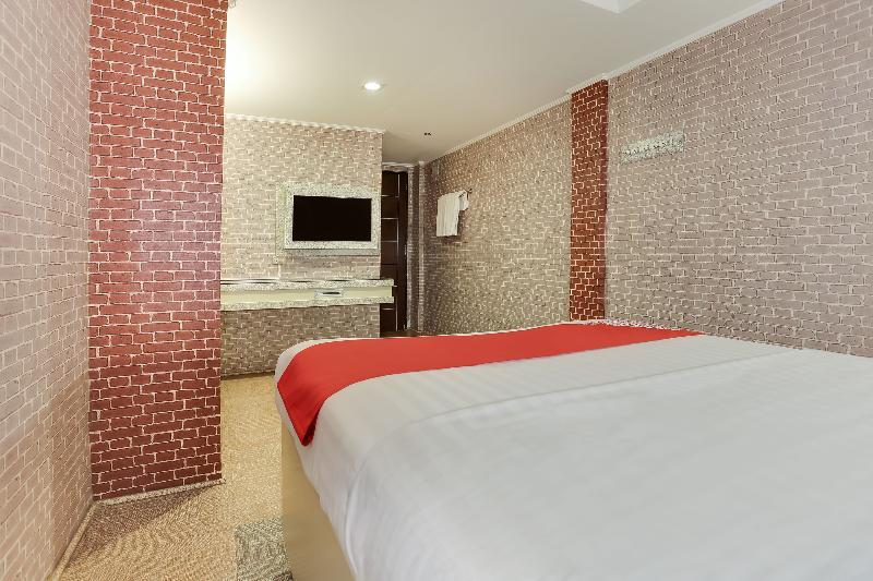 Oyo 191 Paradise Apartelle Hotel Manila Exterior foto